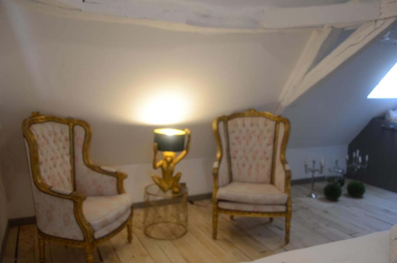 Le Murmure Des Fees Issigeac Exterior foto