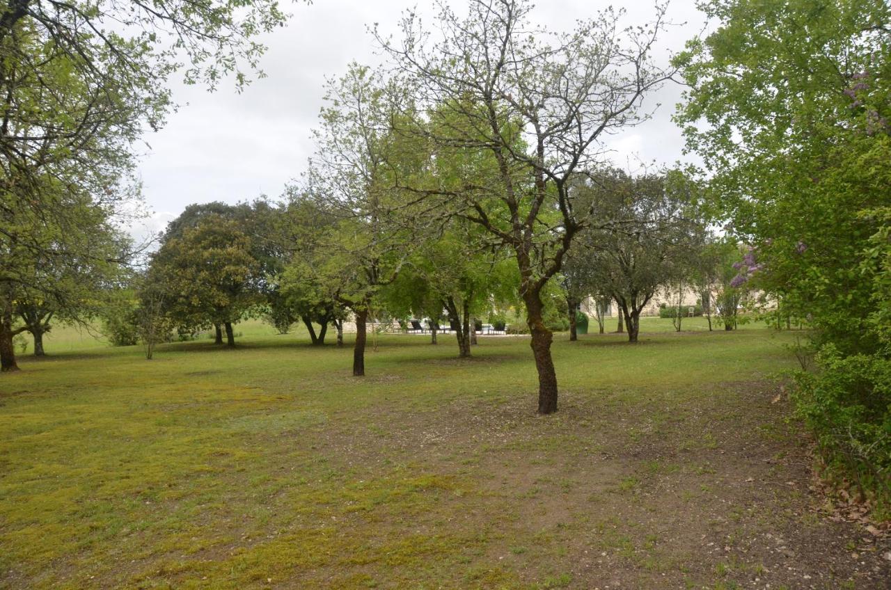 Le Murmure Des Fees Issigeac Exterior foto